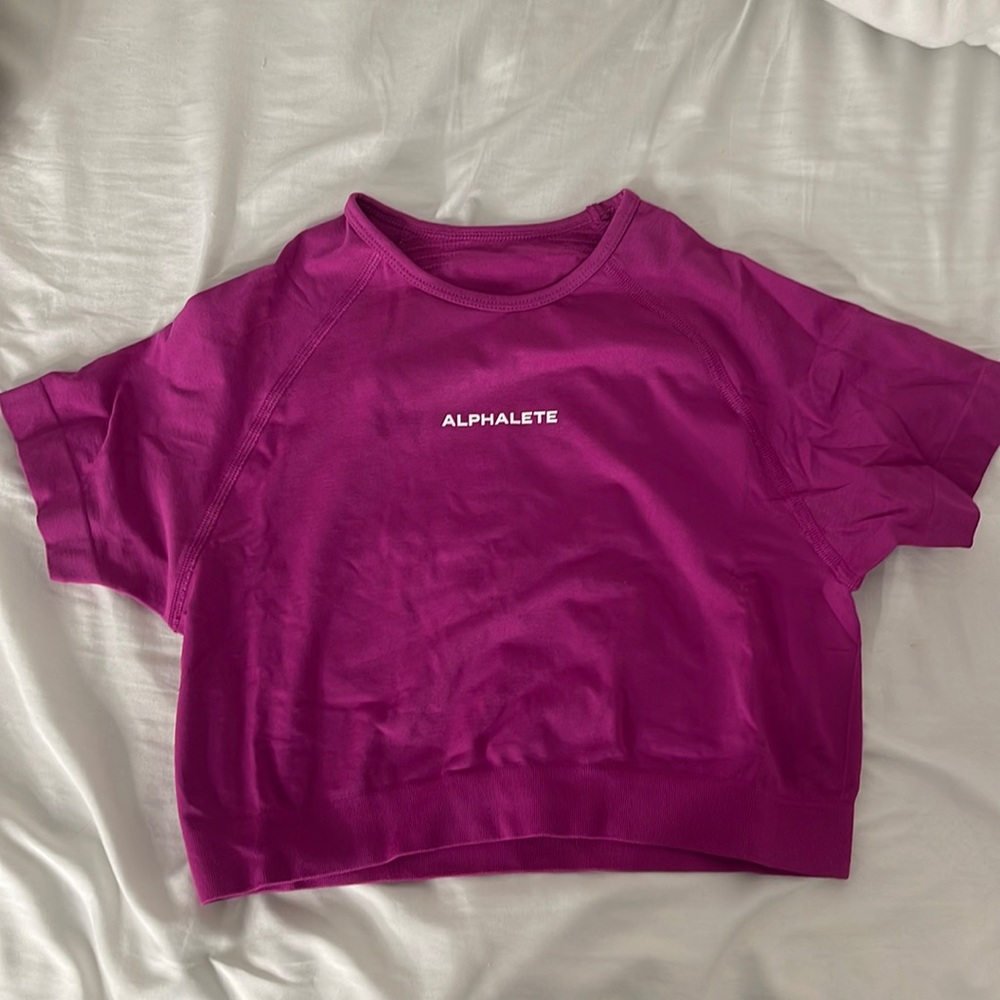 Alphalete crop top